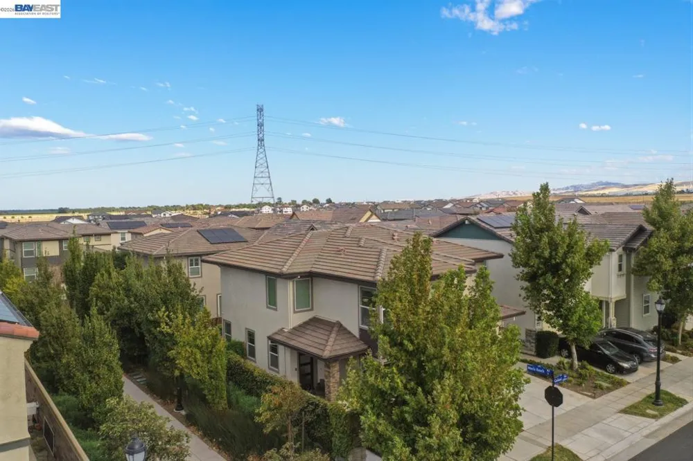 1658 S Gobind Blvd Mountain House, CA 95391
