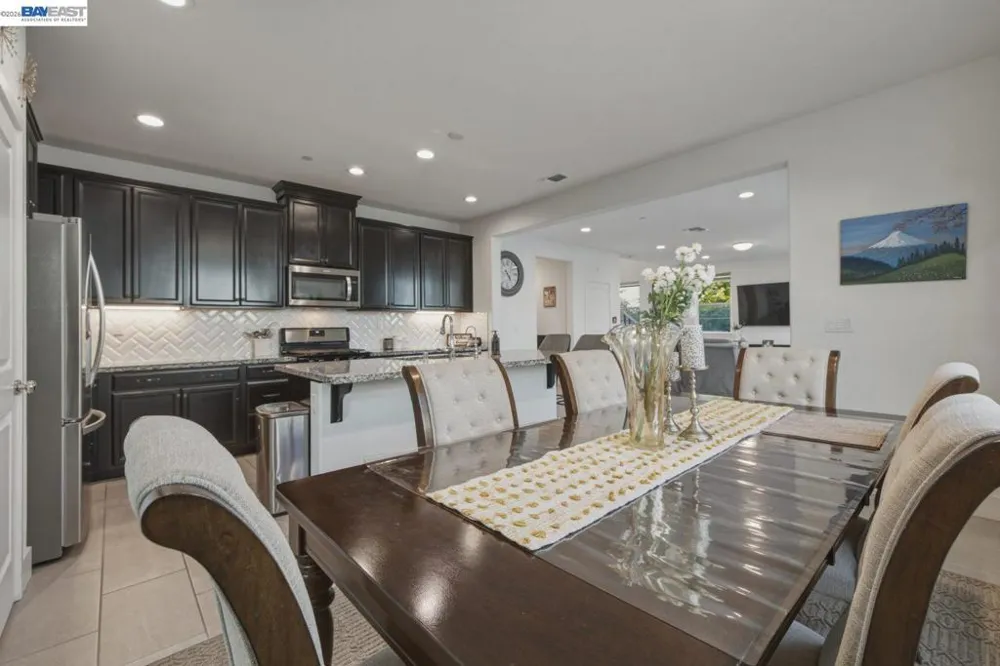 1658 S Gobind Blvd Mountain House, CA 95391