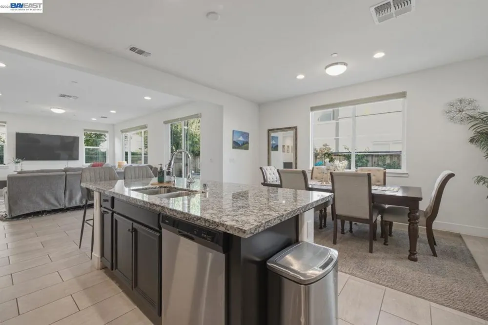 1658 S Gobind Blvd Mountain House, CA 95391