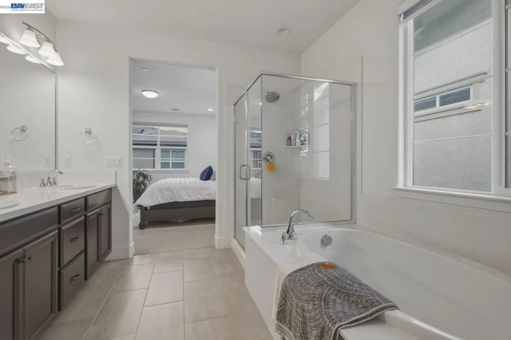 1658 S Gobind Blvd Mountain House, CA 95391