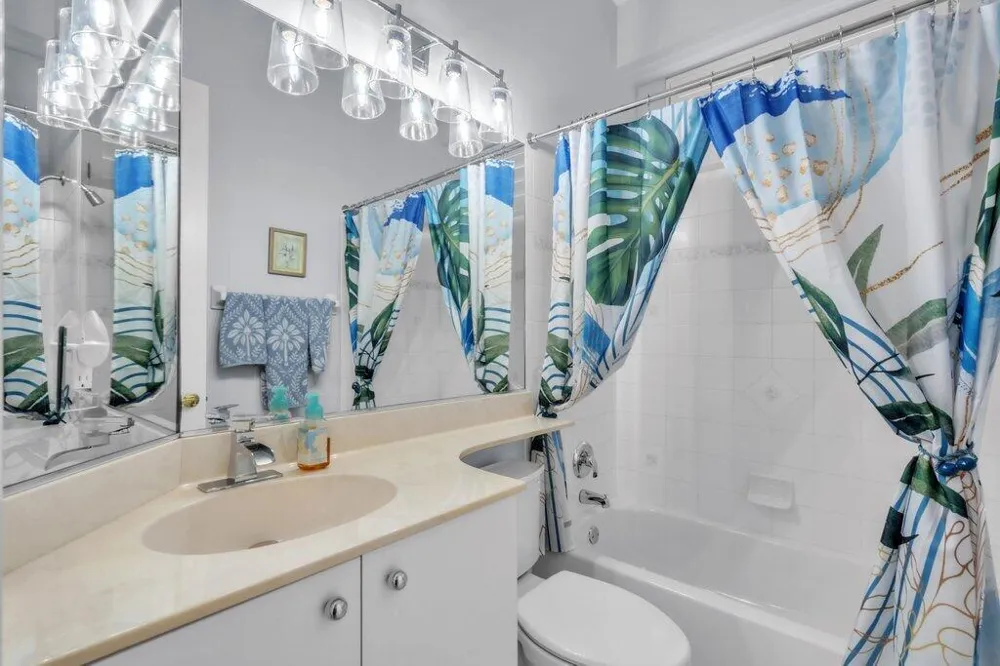 688 SW Lake Charles Circle Port St. Lucie, FL 34986