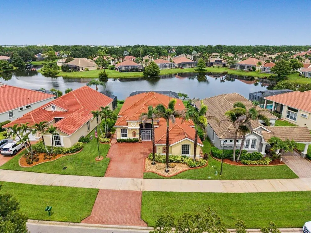 688 SW Lake Charles Circle Port St. Lucie, FL 34986
