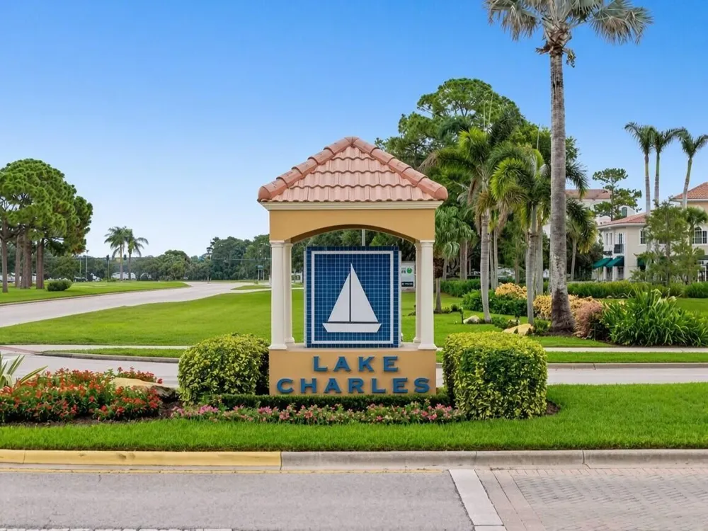688 SW Lake Charles Circle Port St. Lucie, FL 34986