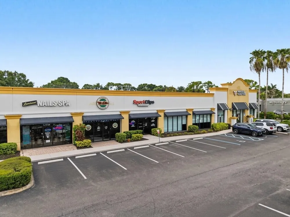 688 SW Lake Charles Circle Port St. Lucie, FL 34986