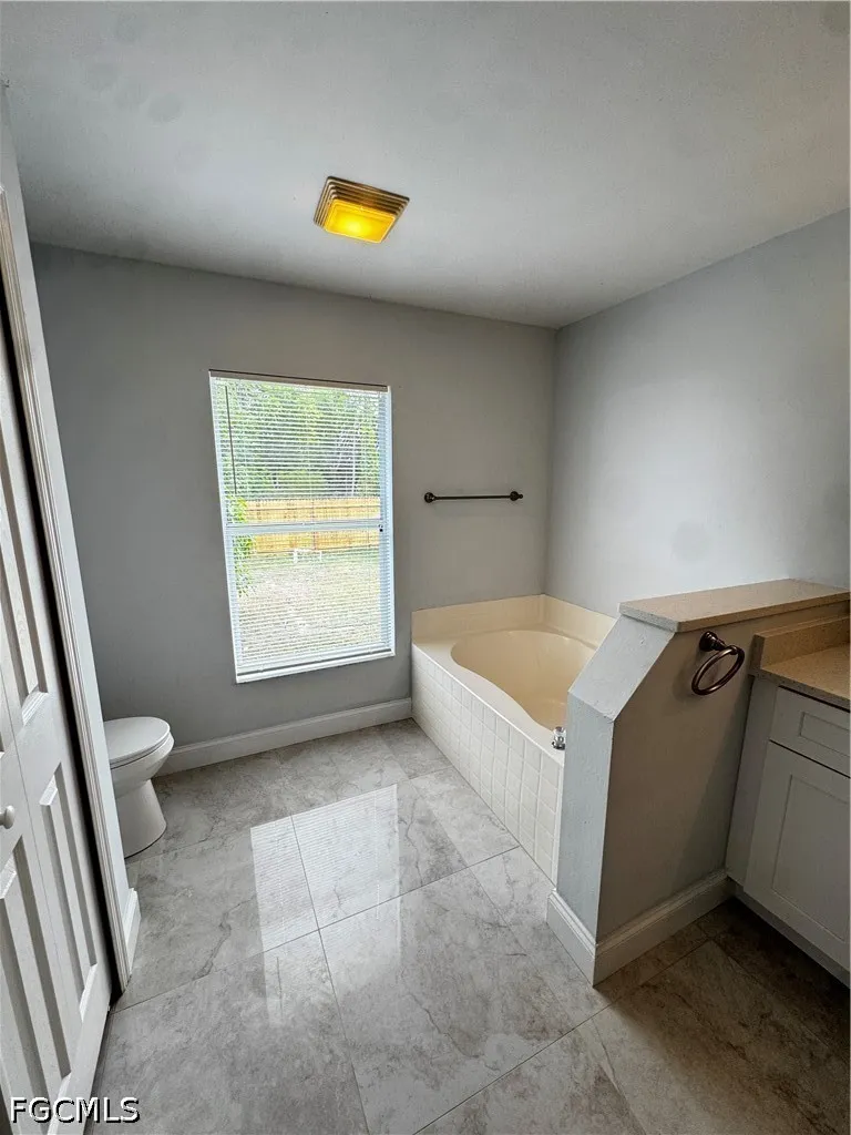 NE 6th Place Cape Coral, FL 33909