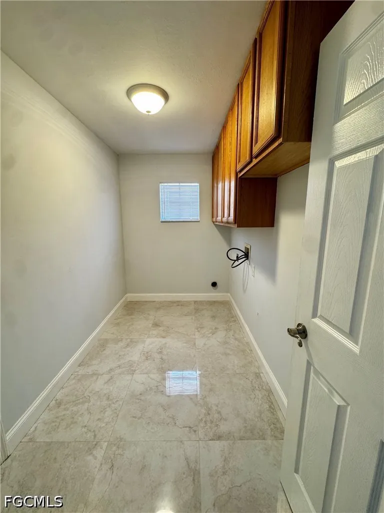 NE 6th Place Cape Coral, FL 33909