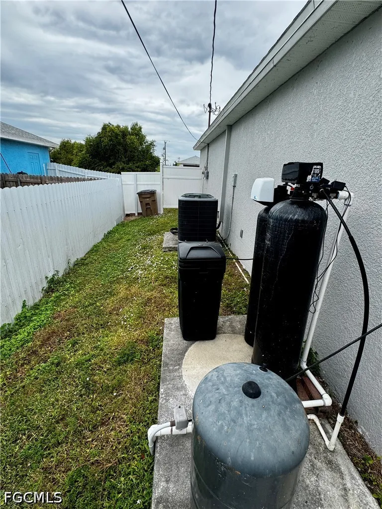 NE 6th Place Cape Coral, FL 33909