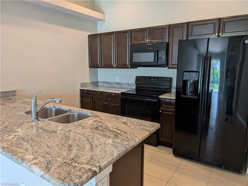 4720 SE 4th Place Cape Coral, FL 33904