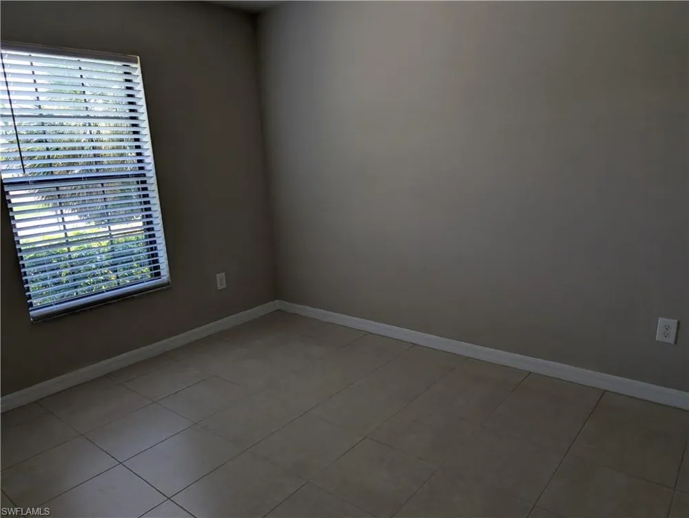 4720 SE 4th Place Cape Coral, FL 33904