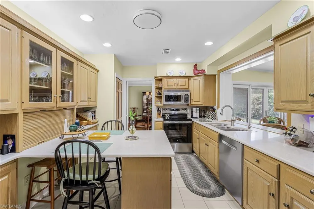1207 Canterbury Drive Fort Myers, FL 33901