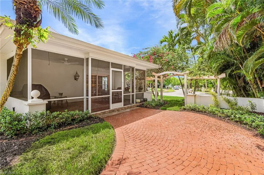 1207 Canterbury Drive Fort Myers, FL 33901