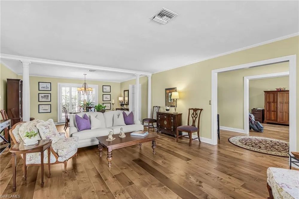 1207 Canterbury Drive Fort Myers, FL 33901