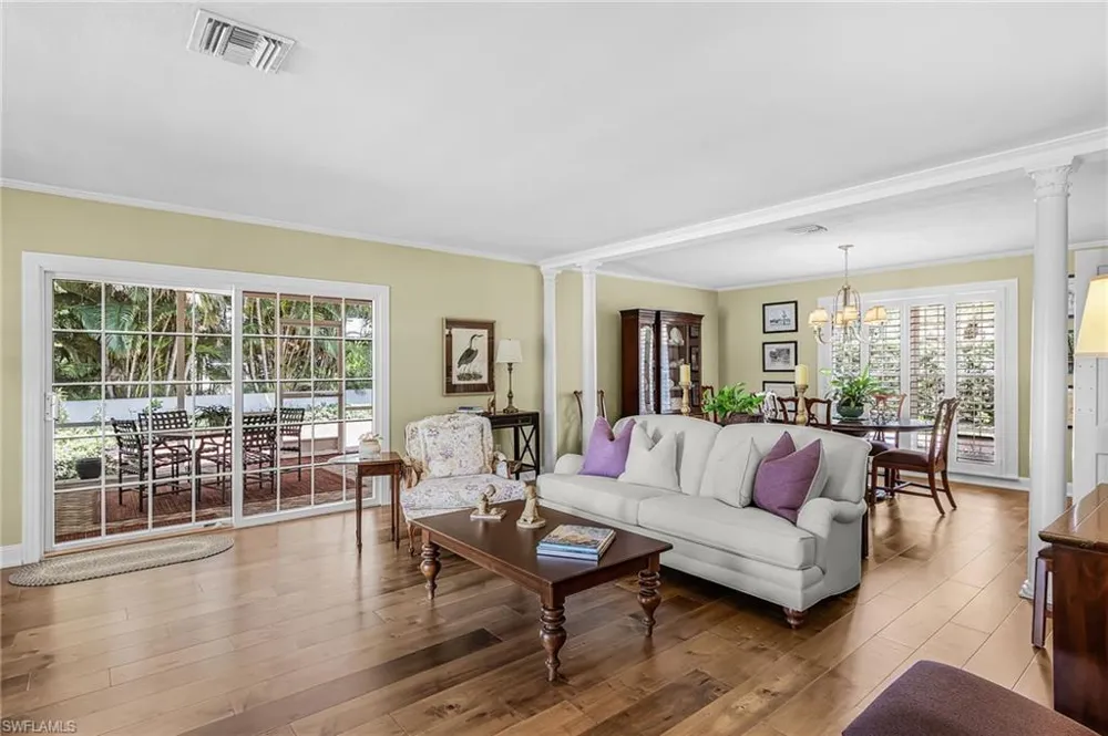 1207 Canterbury Drive Fort Myers, FL 33901
