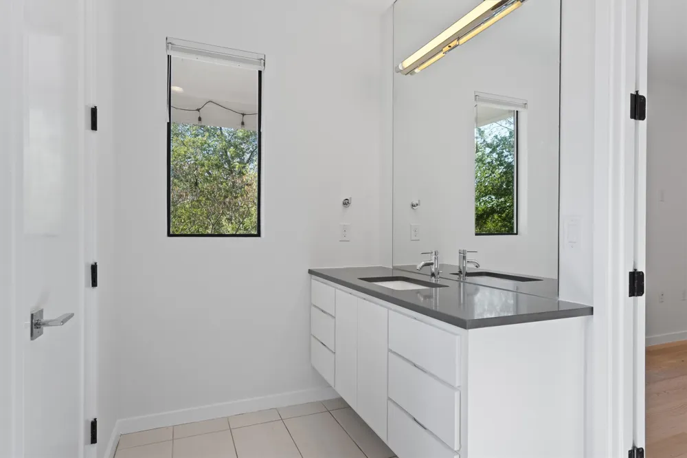 1107 Taulbee Lane #B Austin, TX 78757
