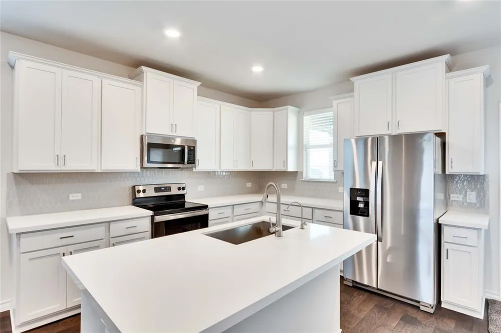 152 Breccia Trail Liberty Hill, TX 78642