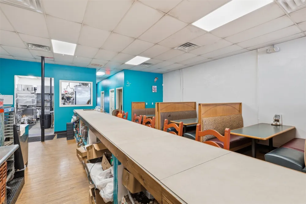 206 E Chambers Street Cleburne, TX 76031