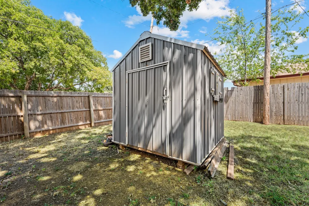 4601 Mandalay Drive Arlington, TX 76016