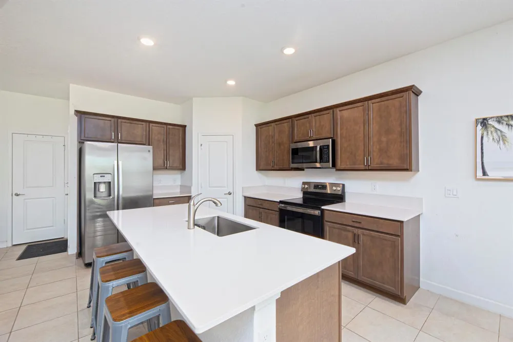 7647 NW Old Grove Lane Port St. Lucie, FL 34987