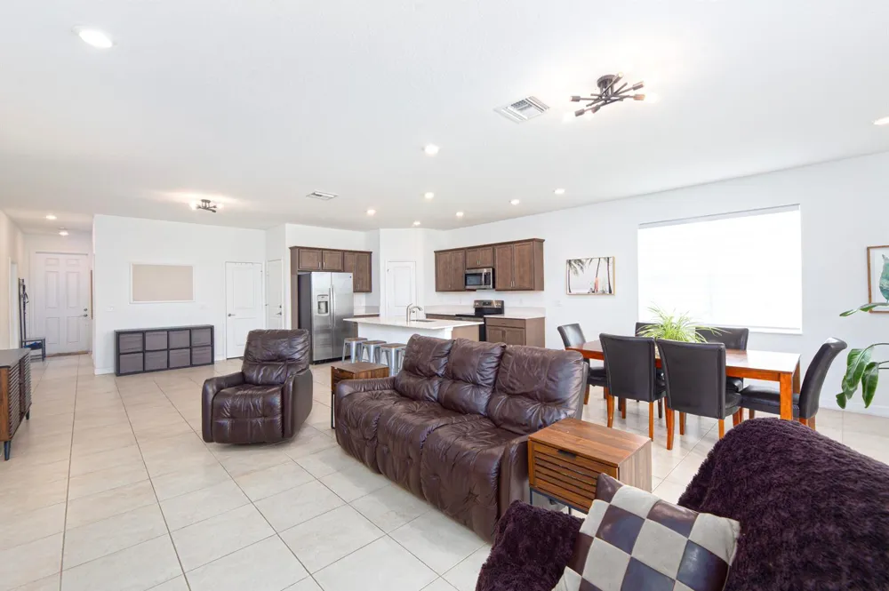 7647 NW Old Grove Lane Port St. Lucie, FL 34987