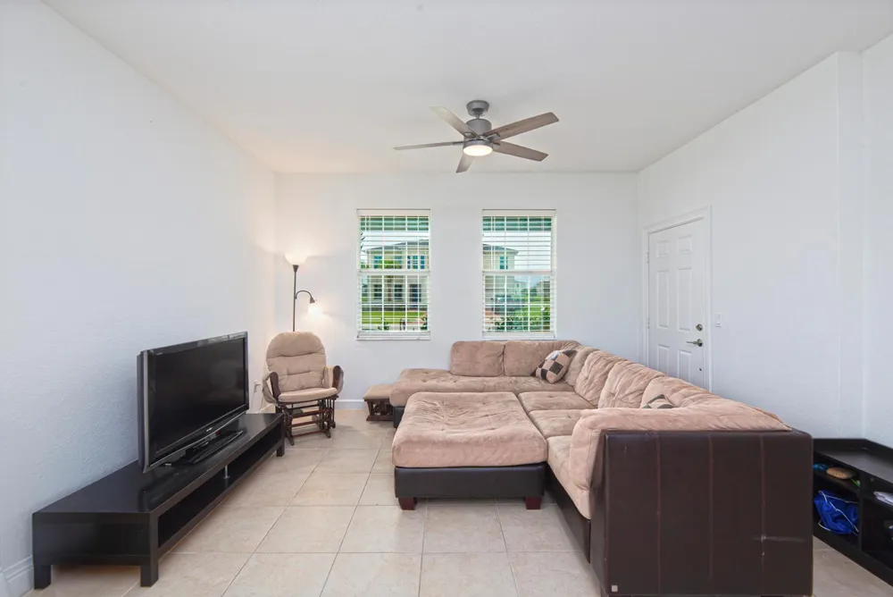 7647 NW Old Grove Lane Port St. Lucie, FL 34987