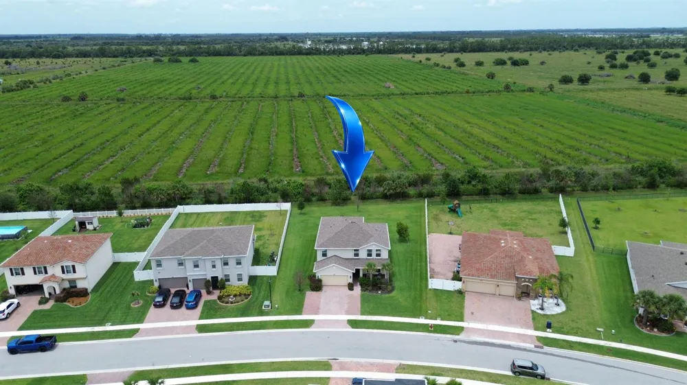 7647 NW Old Grove Lane Port St. Lucie, FL 34987