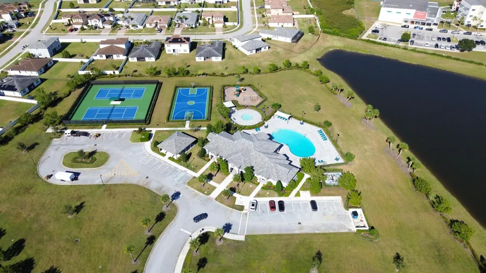 7647 NW Old Grove Lane Port St. Lucie, FL 34987