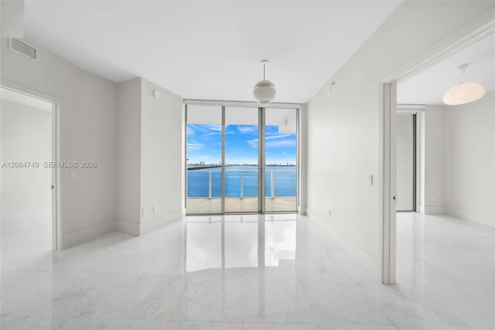 2900 NE 7th Ave #1603 Miami, FL 33137