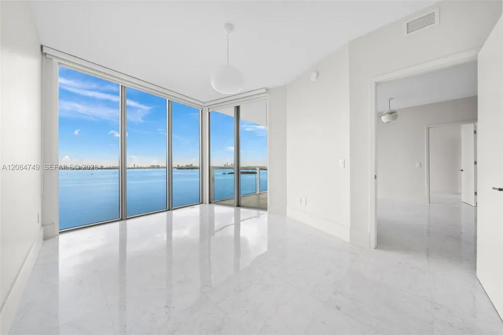 2900 NE 7th Ave #1603 Miami, FL 33137