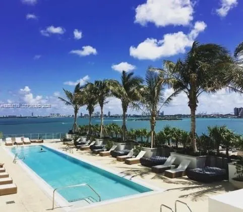 2900 NE 7th Ave #1603 Miami, FL 33137