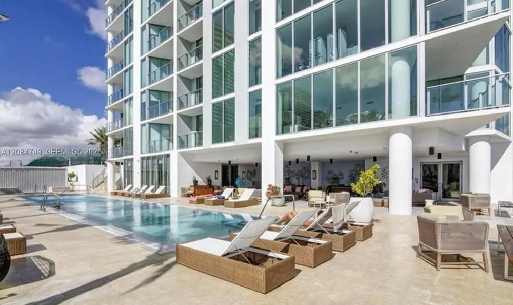 2900 NE 7th Ave #1603 Miami, FL 33137