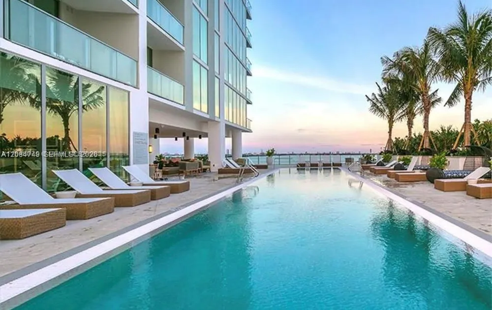 2900 NE 7th Ave #1603 Miami, FL 33137