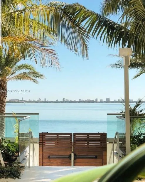 2900 NE 7th Ave #1603 Miami, FL 33137
