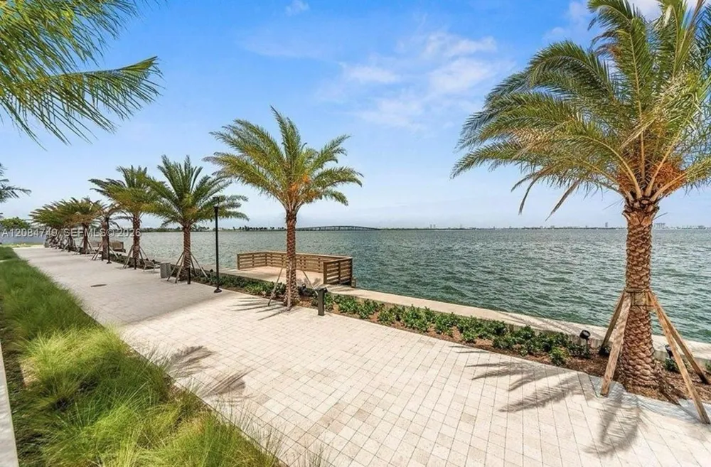 2900 NE 7th Ave #1603 Miami, FL 33137