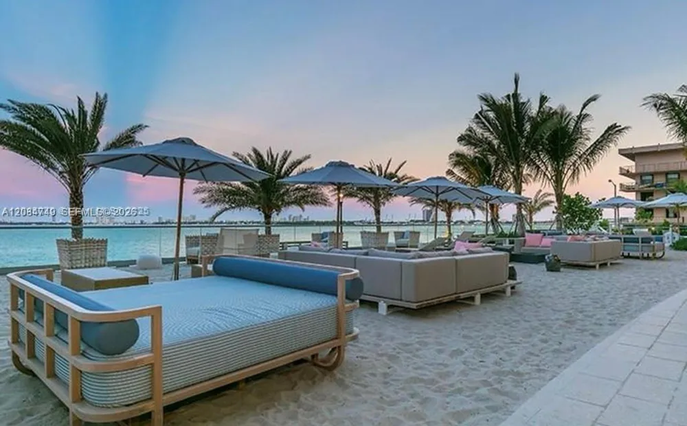 2900 NE 7th Ave #1603 Miami, FL 33137