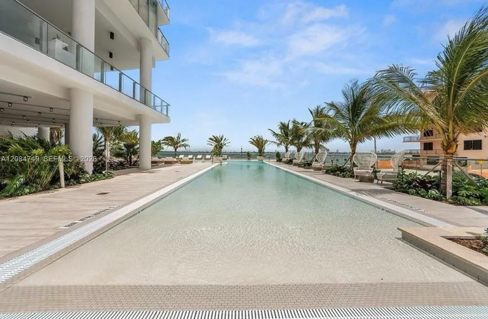 2900 NE 7th Ave #1603 Miami, FL 33137