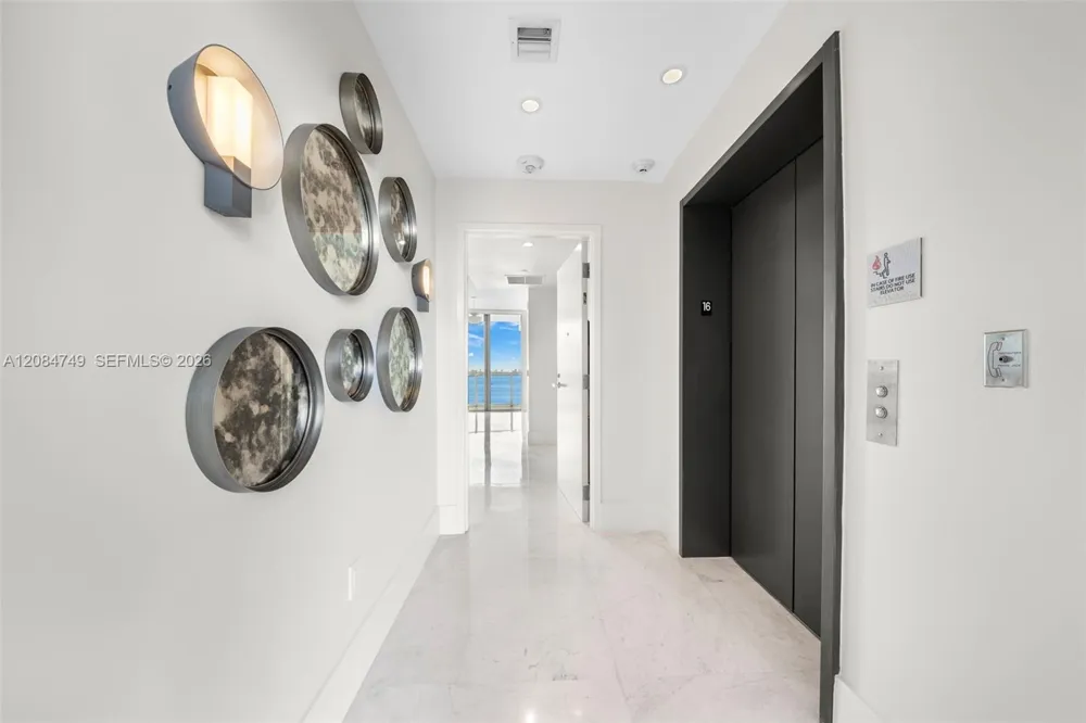 2900 NE 7th Ave #1603 Miami, FL 33137