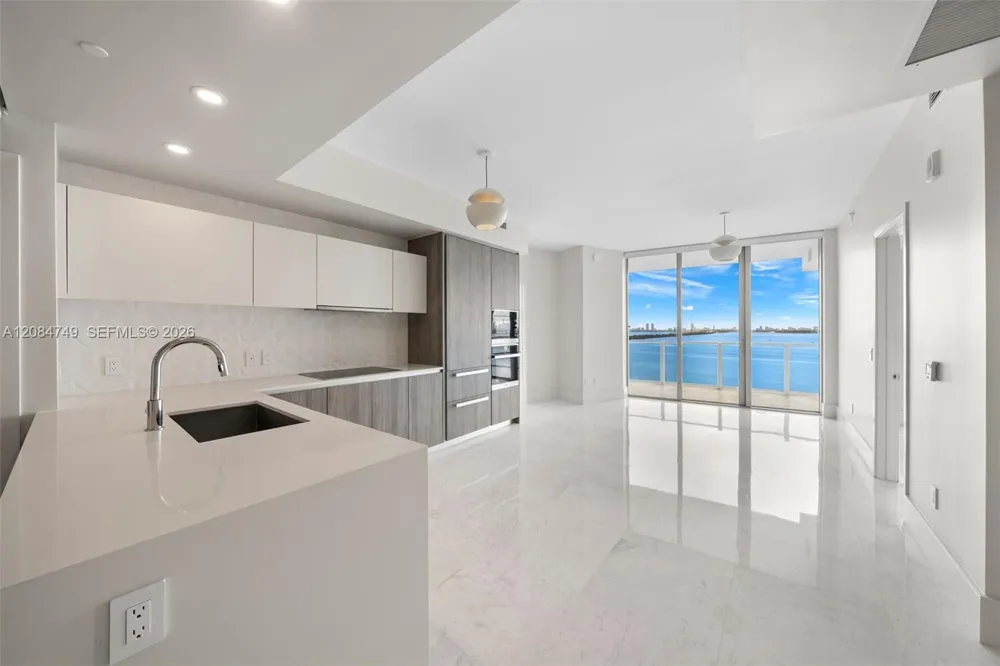 2900 NE 7th Ave #1603 Miami, FL 33137