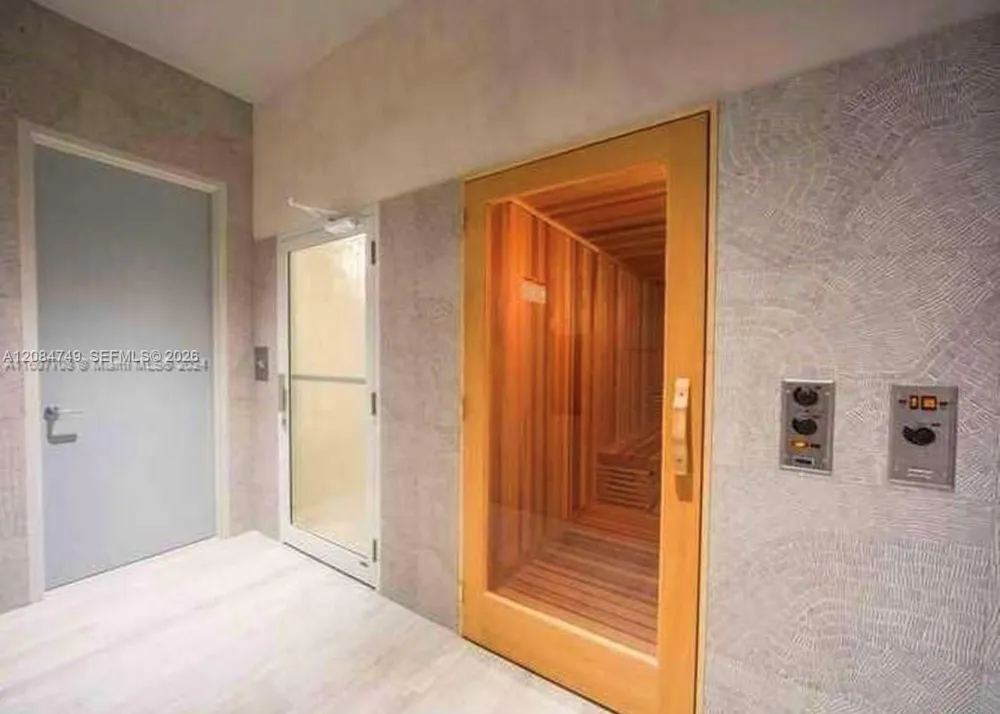 2900 NE 7th Ave #1603 Miami, FL 33137