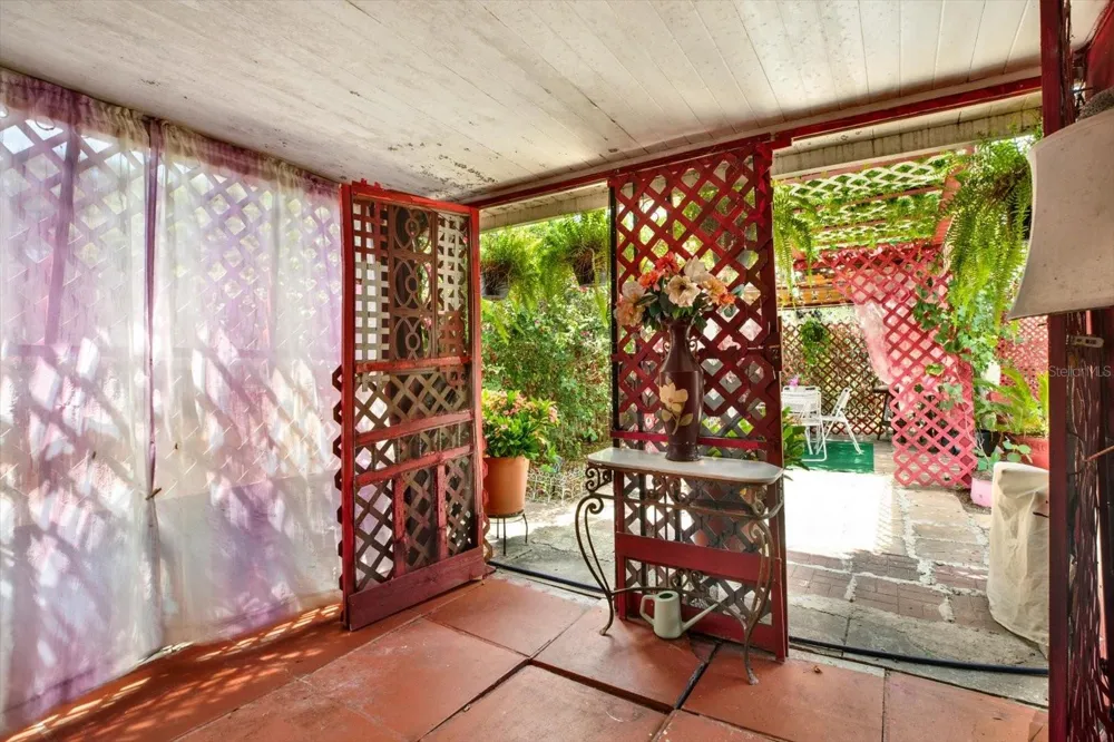 4737 LONGWOOD AVE Holiday, FL 34690
