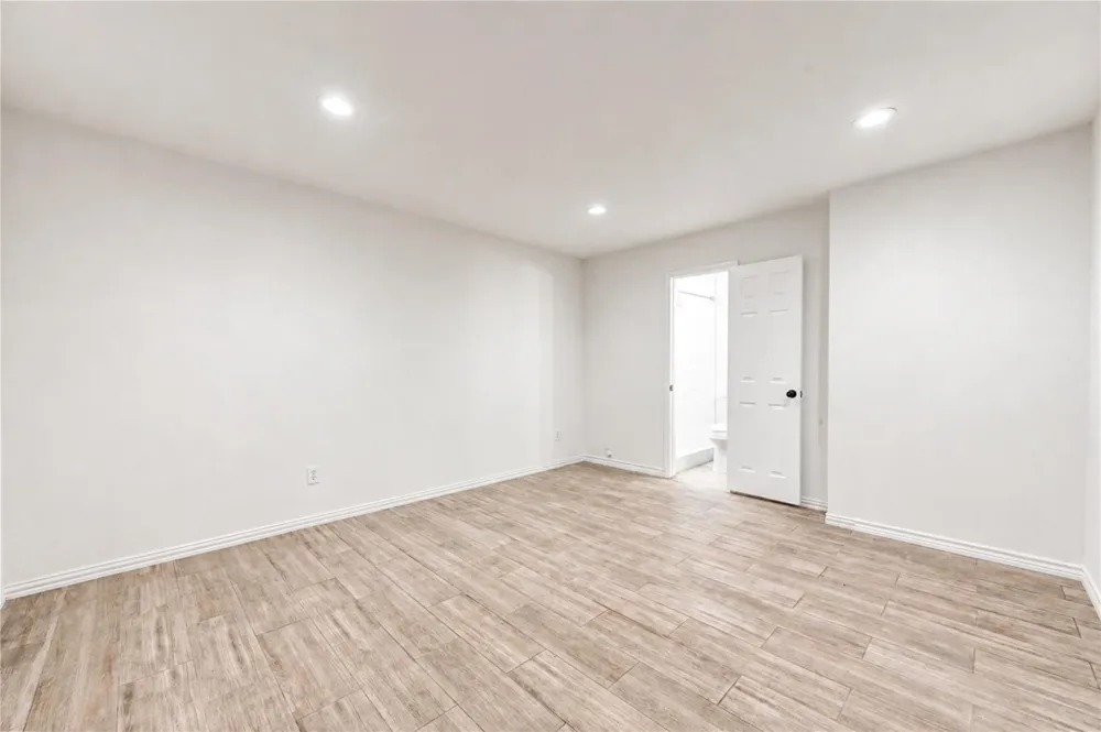1322 Emancipation Avenue Houston, TX 77003