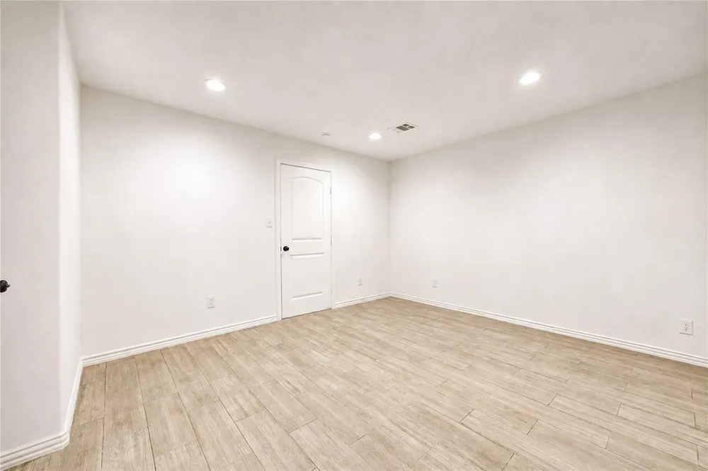 1322 Emancipation Avenue Houston, TX 77003