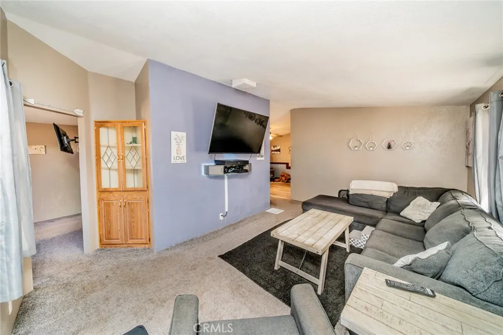 11031 Anderson Ranch Phelan, CA 92371
