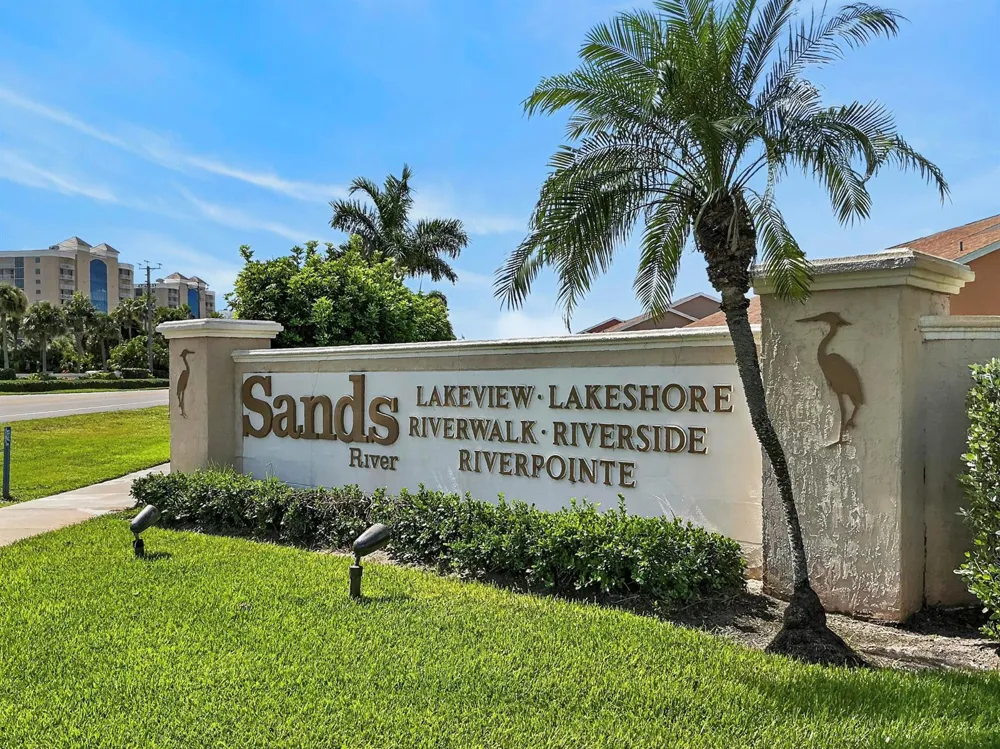 3212 S LAKEVIEW CIRCLE #10104 Fort Pierce, FL 34949