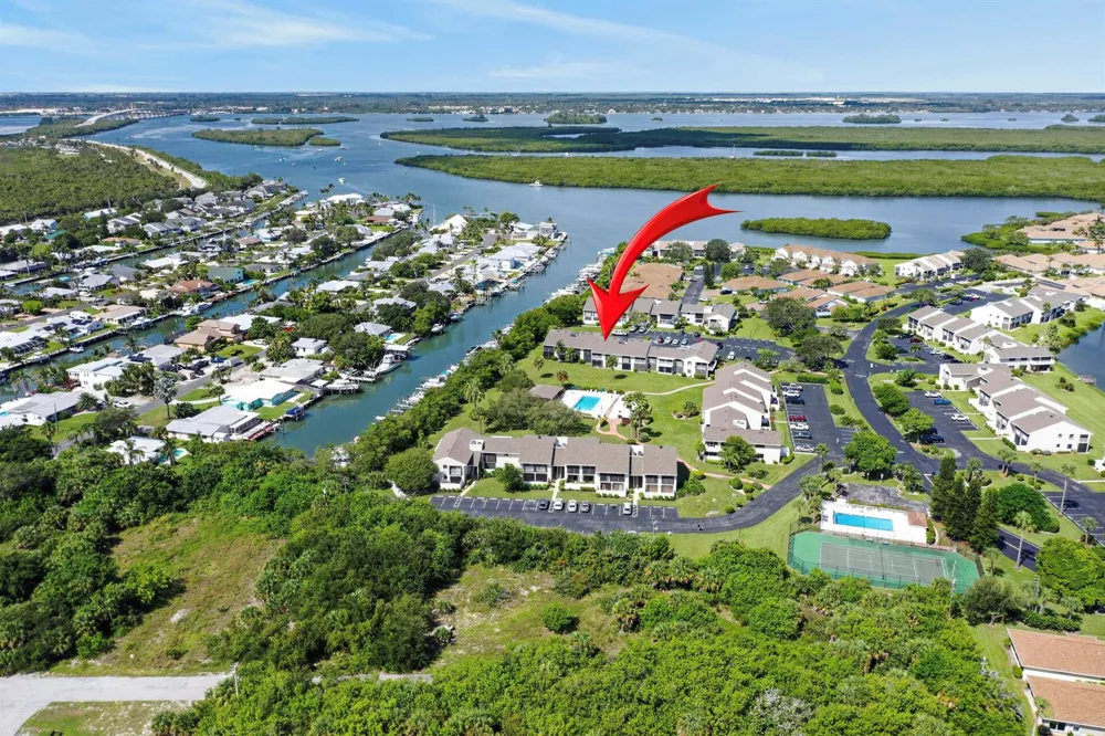 3212 S LAKEVIEW CIRCLE #10104 Fort Pierce, FL 34949