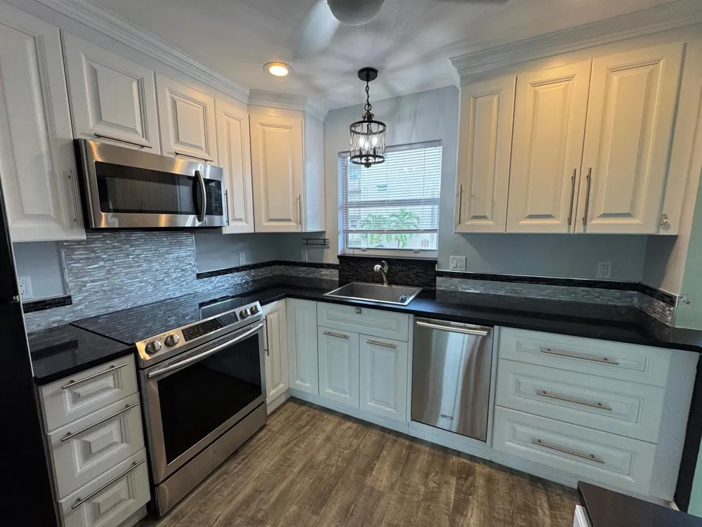 721 LORI DRIVE #206 Palm Springs, FL 33461
