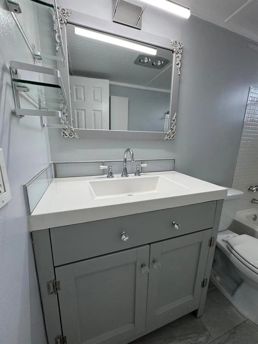721 LORI DRIVE #206 Palm Springs, FL 33461