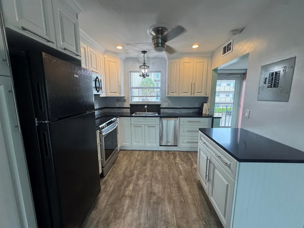721 LORI DRIVE #206 Palm Springs, FL 33461