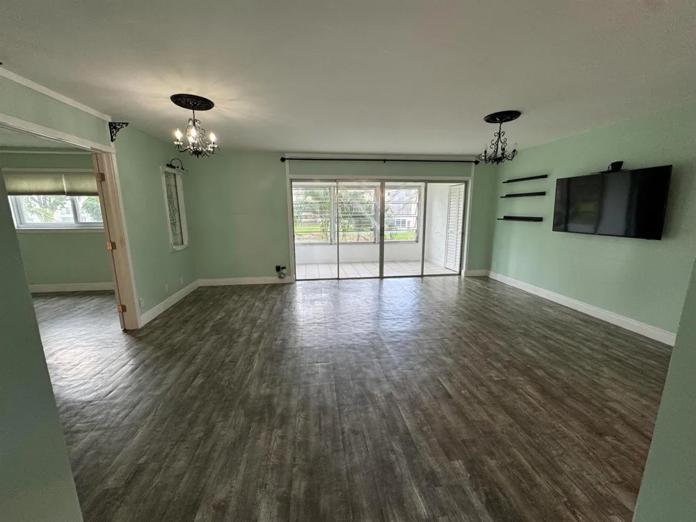 721 LORI DRIVE #206 Palm Springs, FL 33461