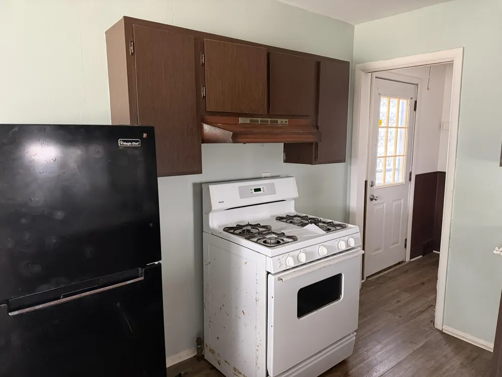 22458 Hillock Avenue Warren, MI 48089
