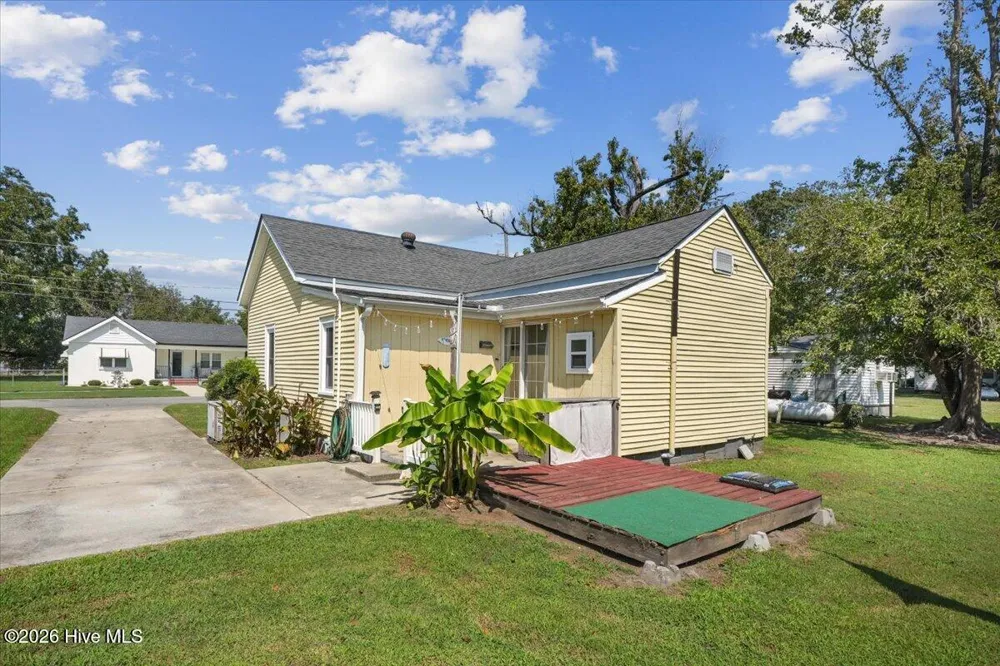 304 S Pender Street Fremont, NC 27830